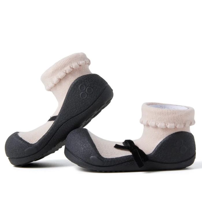 Beebi kingad Attipas "Opera Girl"