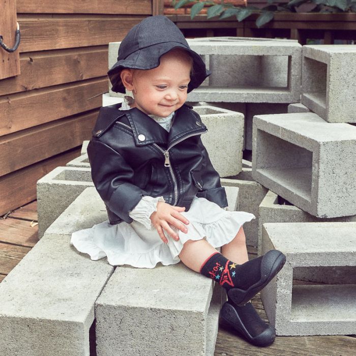 Beebi kingad Attipas "Rock black" 