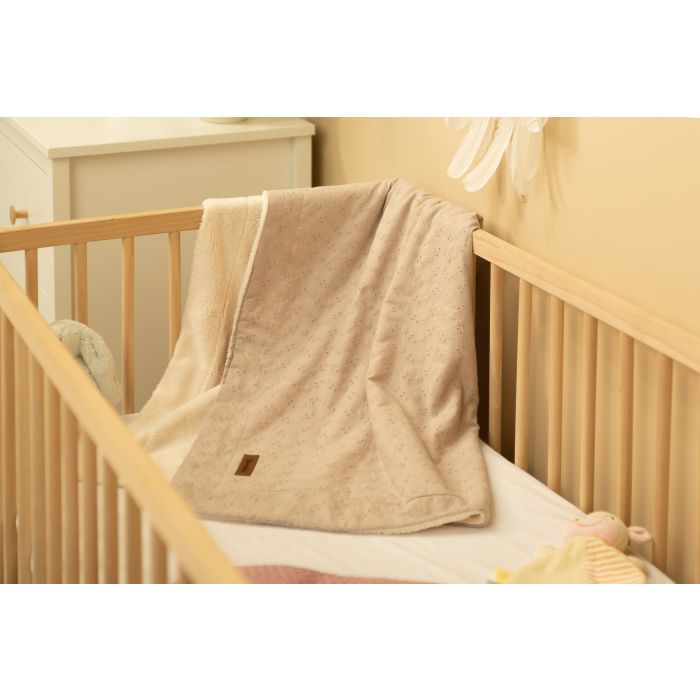 Beebi tekk  "Silky ornament" 100x80 cm beige